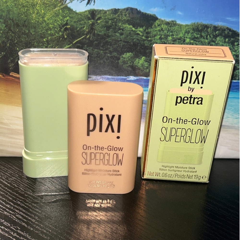 Pixi by Petra On-the-Glow SuperGlow NaturaLustre Highlight Moisture Stick 0.6oz
